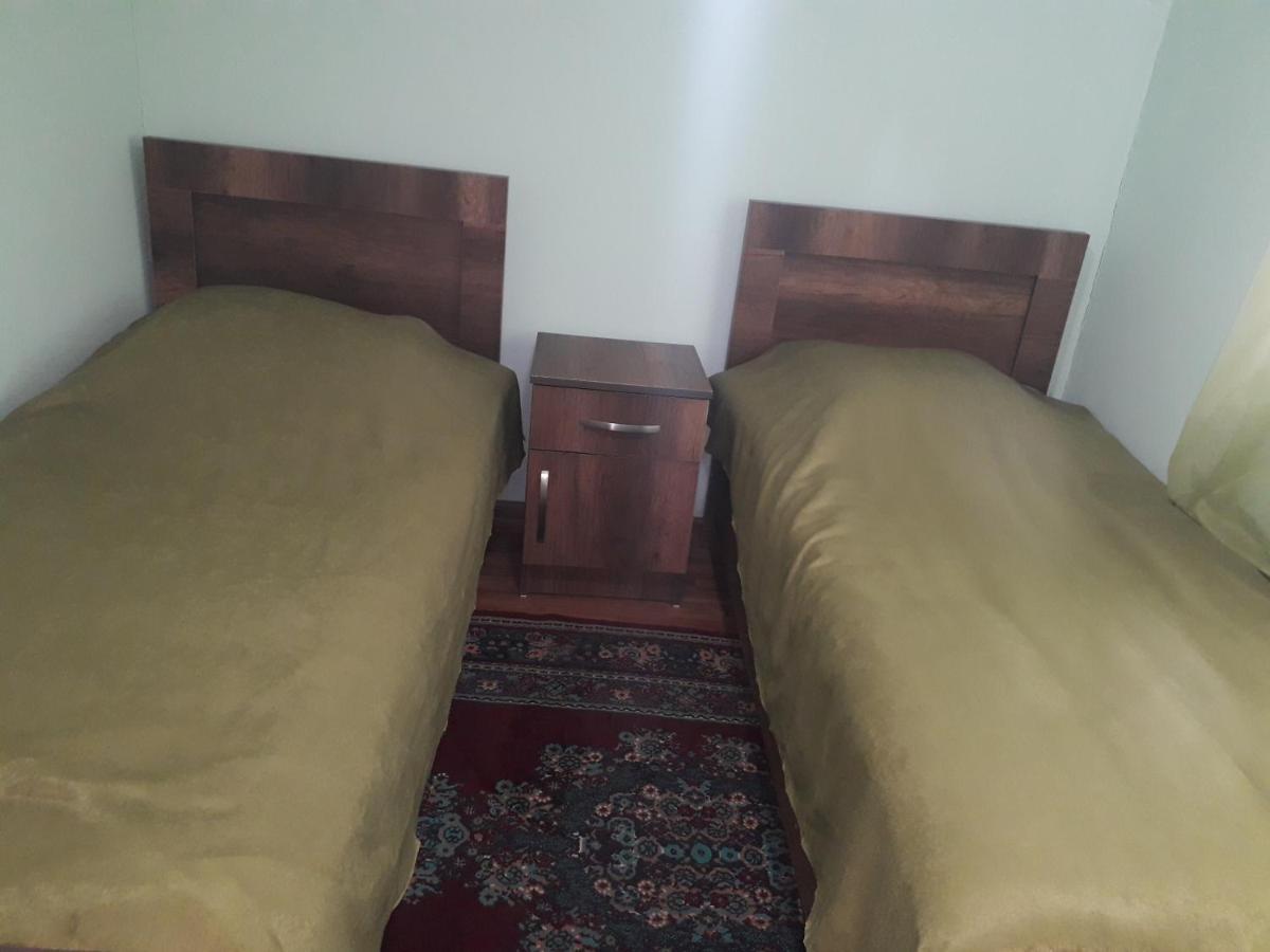 Nunu'S Guesthouse Tskaltubo ภายนอก รูปภาพ